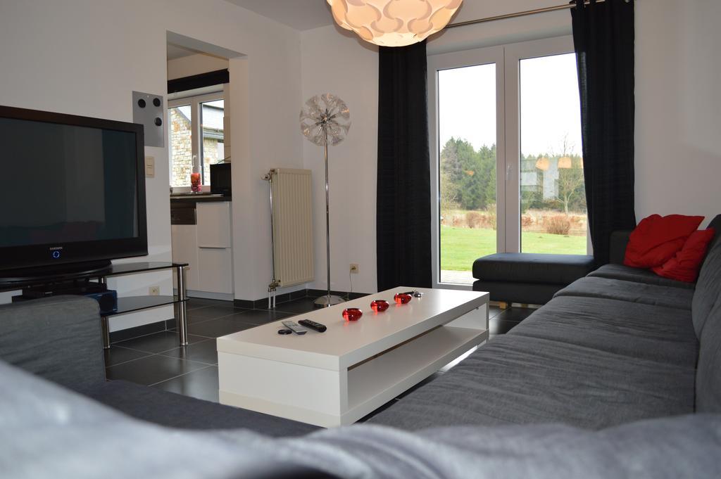 Sixine House Vila Ovifat Exterior foto