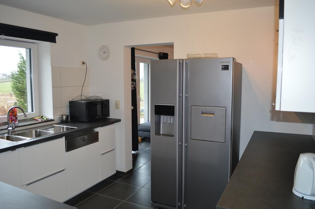 Sixine House Vila Ovifat Exterior foto