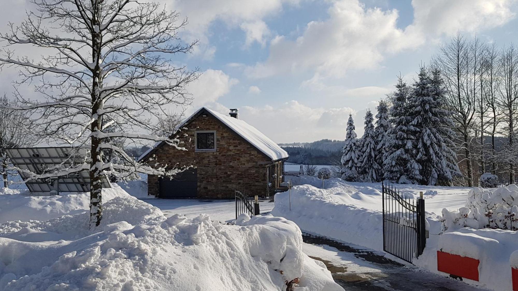 Sixine House Vila Ovifat Exterior foto